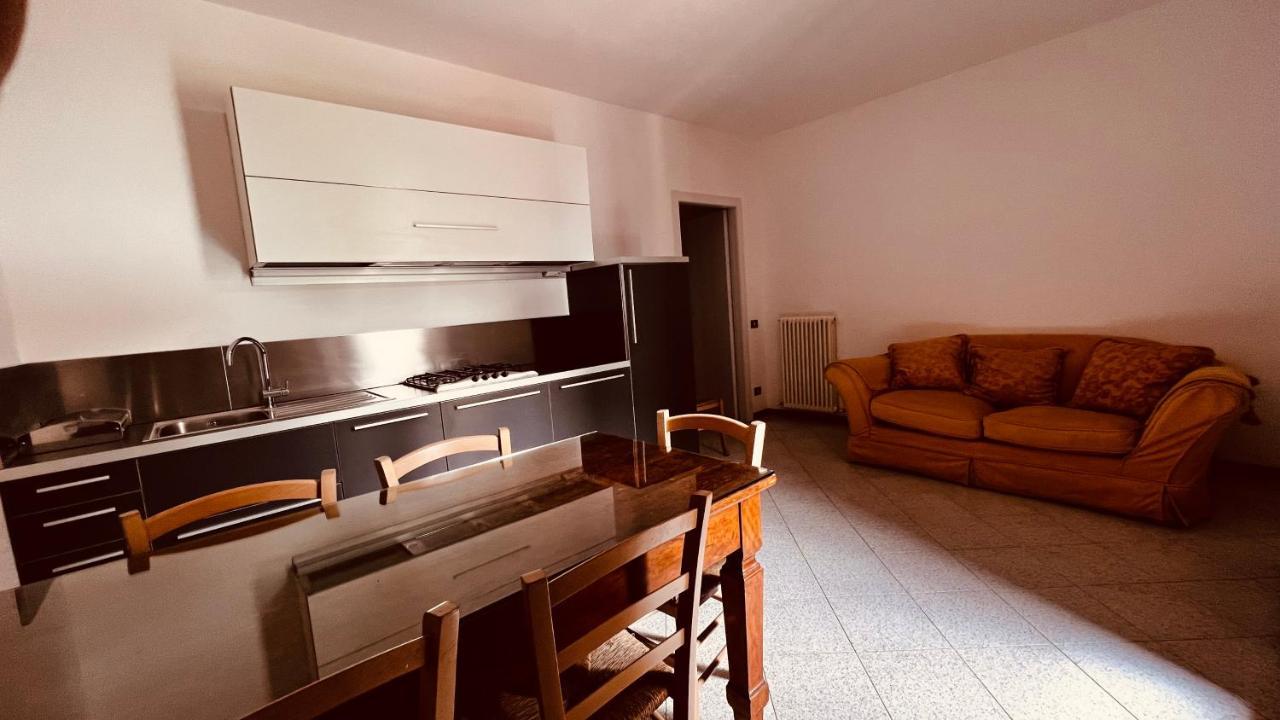 Meschihouse - Leonardo 35 Apartment Lecco Exterior foto